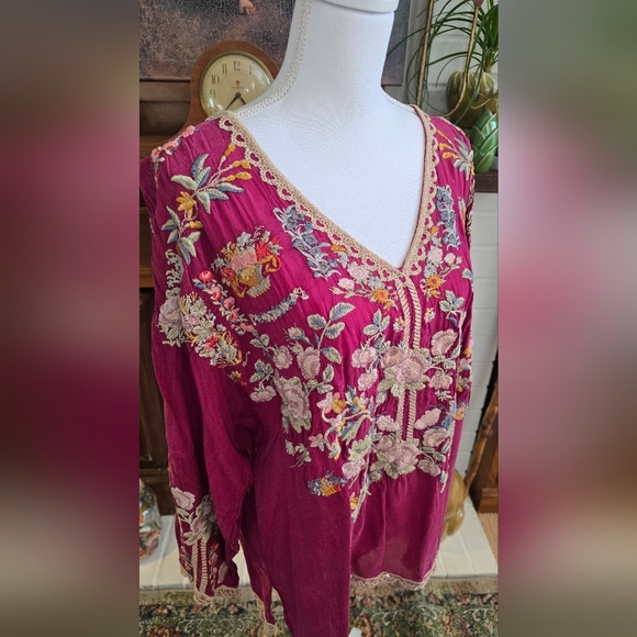 Johnny Was "Lantana" floral embroidered blouse XL - Picture 2 of 8